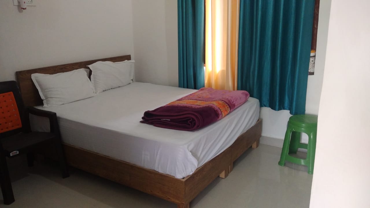 HOTEL VIJAYSHAILI ROOM